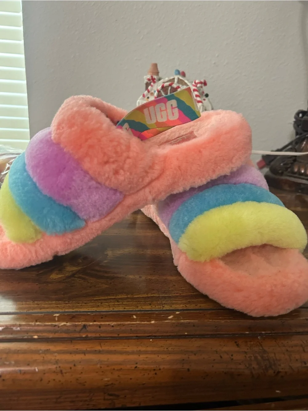 UGG Fluff Yeah  Rainbow Slide Slippers Size 4 Kids / 6 Women